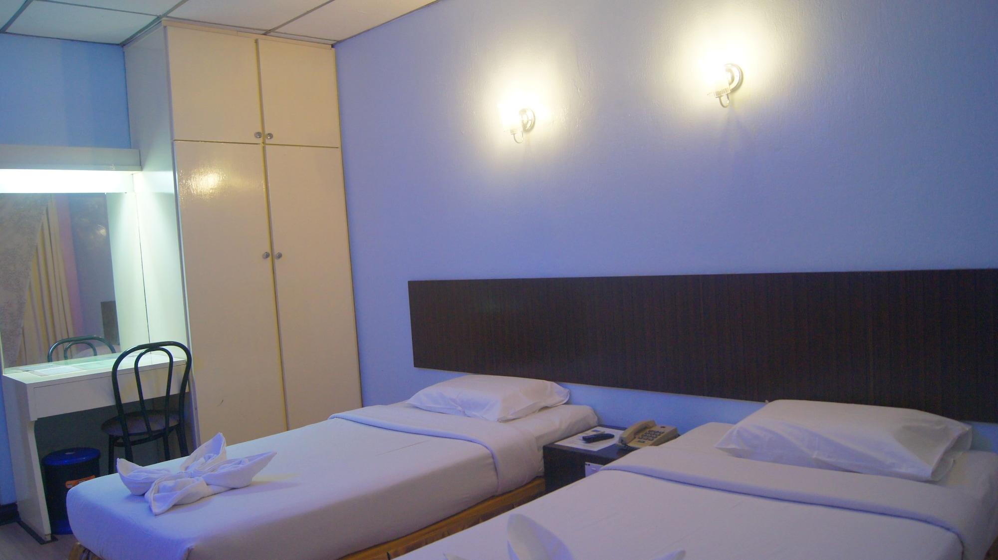OYO 90602 Hotel Hsiang Garden SDK Exterior foto