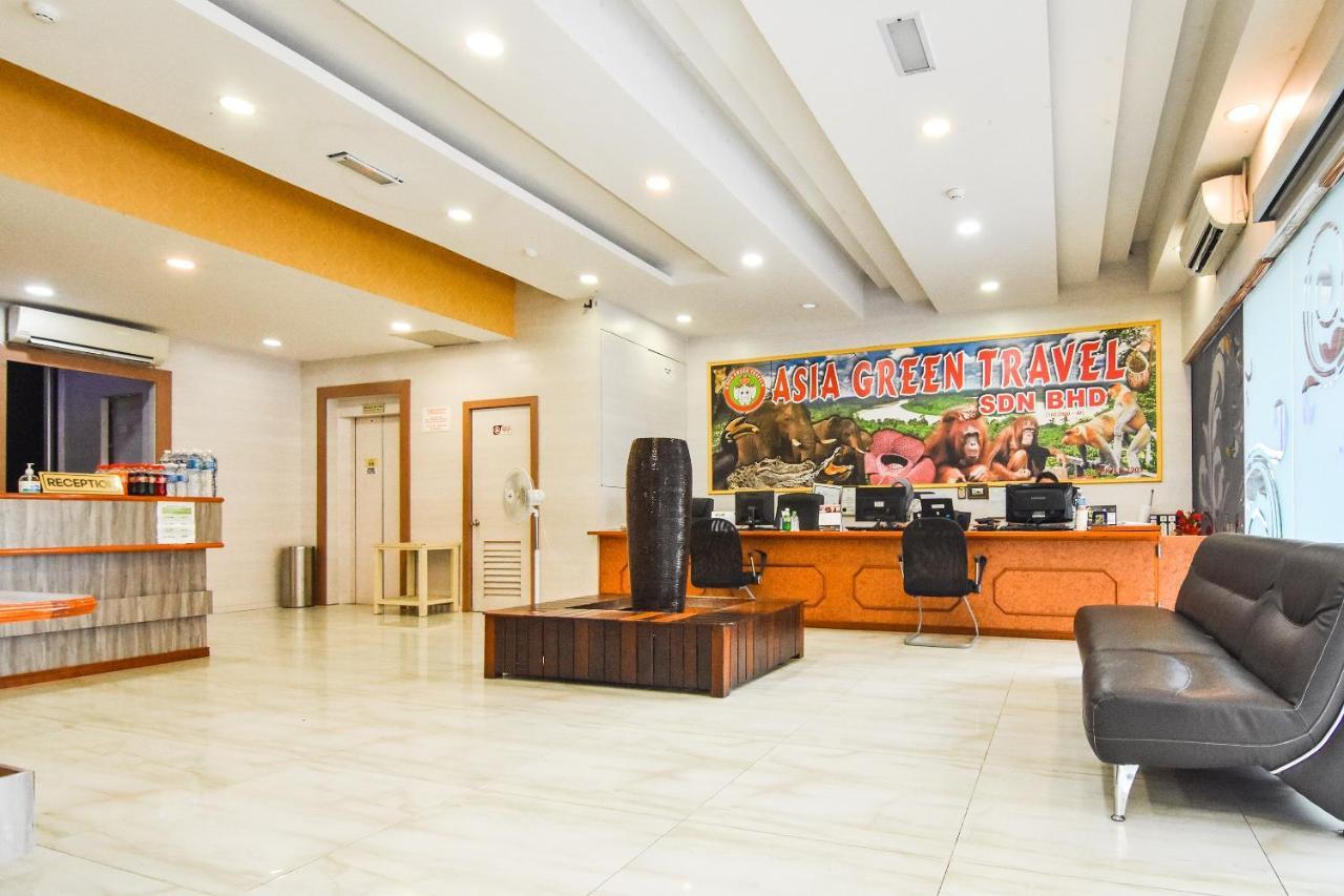 OYO 90602 Hotel Hsiang Garden SDK Exterior foto