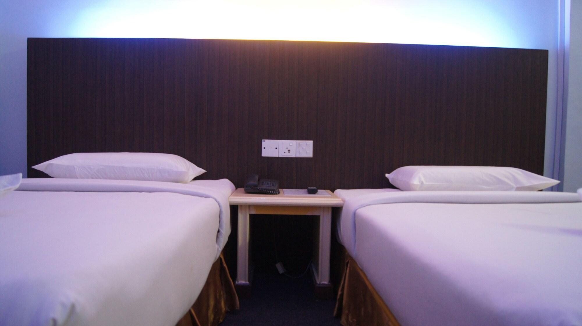 OYO 90602 Hotel Hsiang Garden SDK Exterior foto