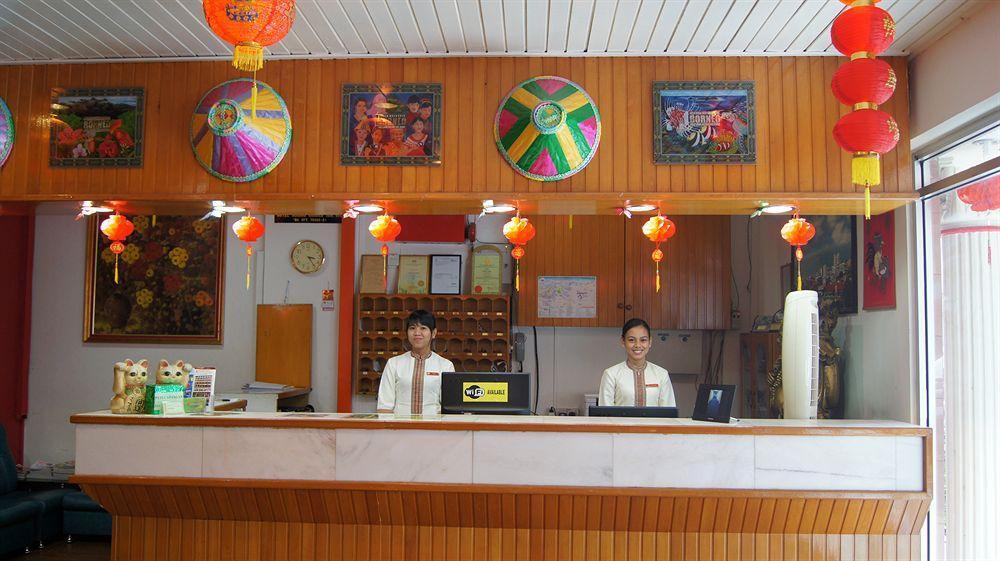 OYO 90602 Hotel Hsiang Garden SDK Exterior foto