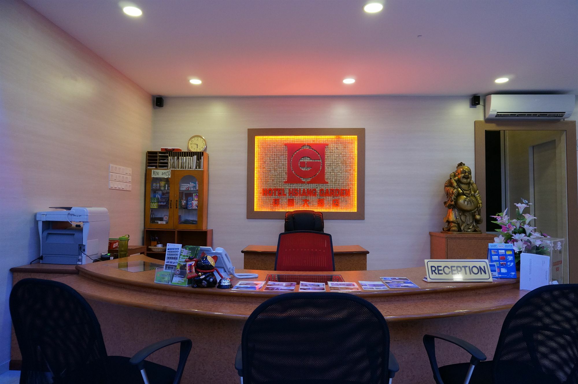 OYO 90602 Hotel Hsiang Garden SDK Exterior foto
